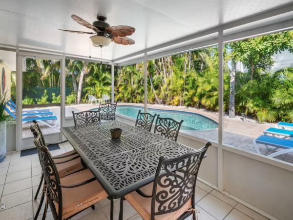 Beachside Retreat 4-Bedroom Home Rental - Your Perfect Island Getaway
